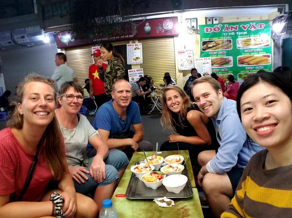 Hanoi food tour